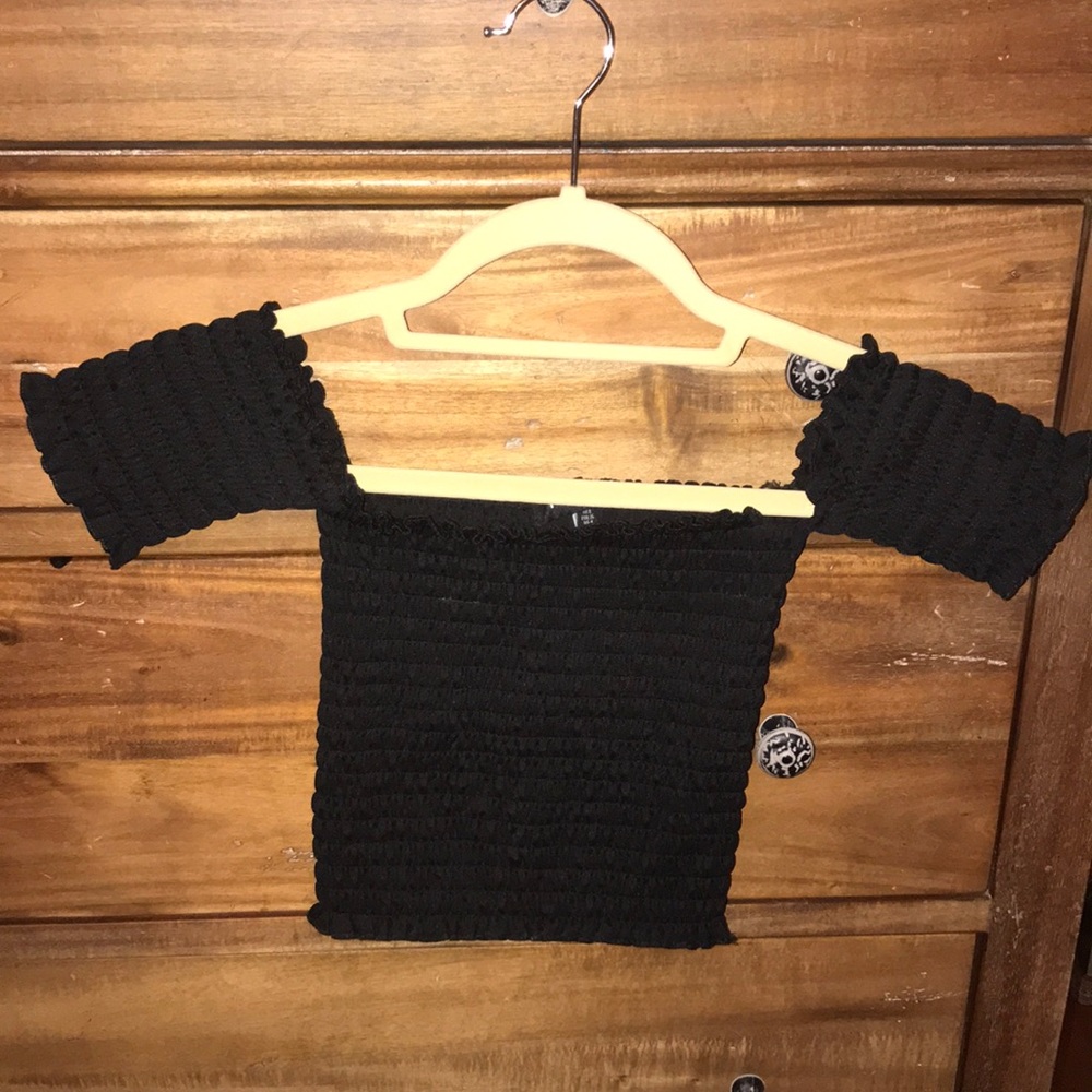 LF Ruched Off the shoulder Crop Top
